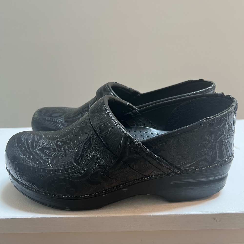 Dansko Professional Tolled Clog- Black Size EU 38/ US 7.5